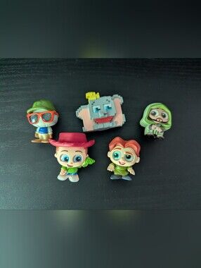 Disney Doorables Mixed Bundle - Lot of 5 Figures Bruno Dumbo Hunchback Andy Dad